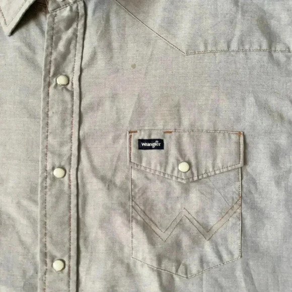 Wrangler short sleeve snap button down work shirt - Picture 6 of 11